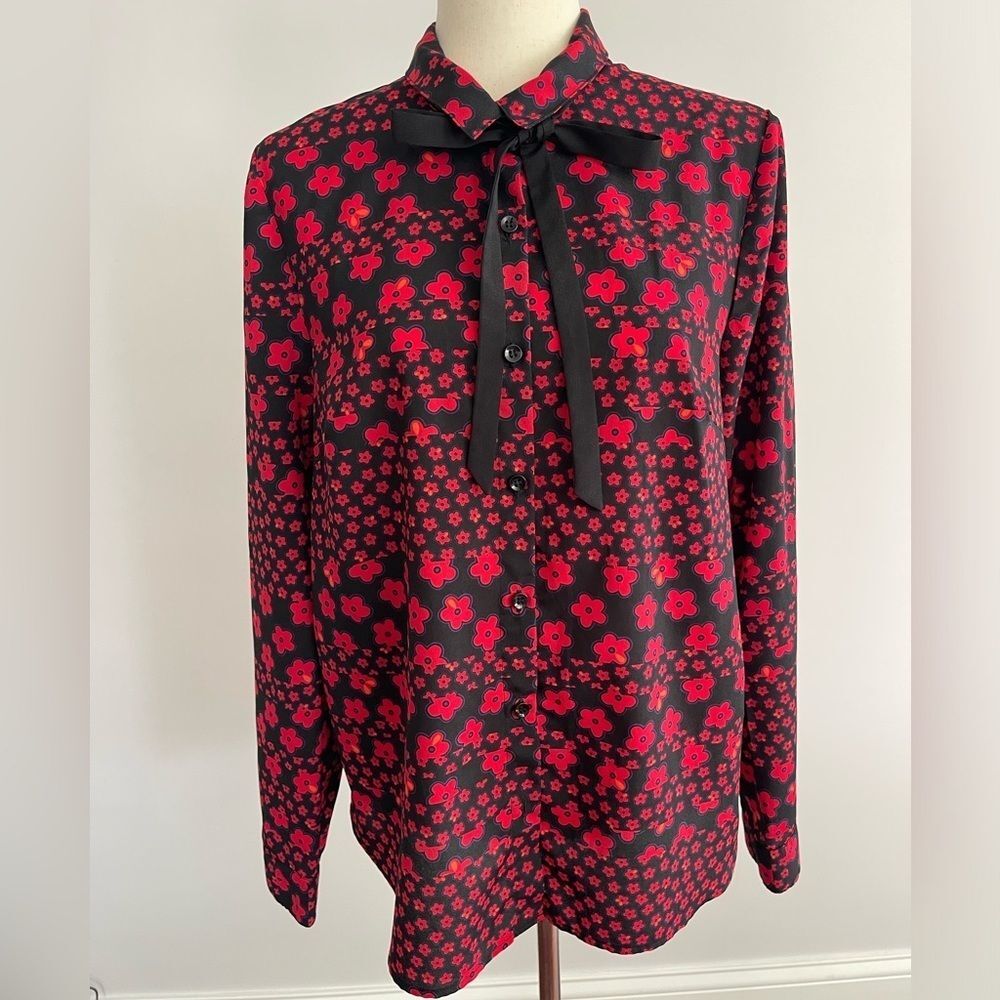 BCBGeneration Red and Black Floral blouse Size M